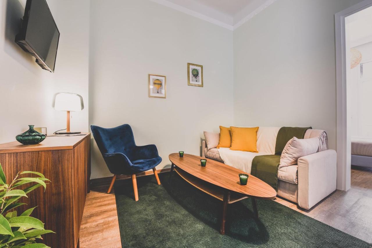 Neoclassical Apartment near Acropolis - LivingStone Crystal Atene Esterno foto